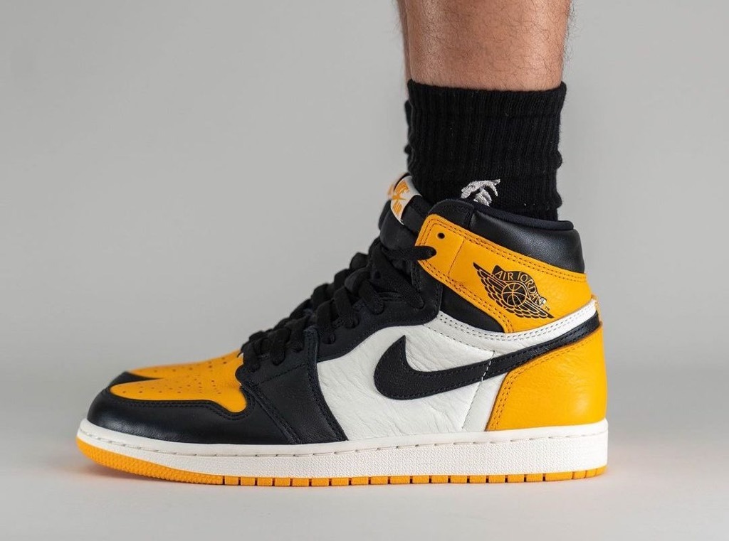 Giày Nike Air Jordan 1 Retro High OG 'Taxi