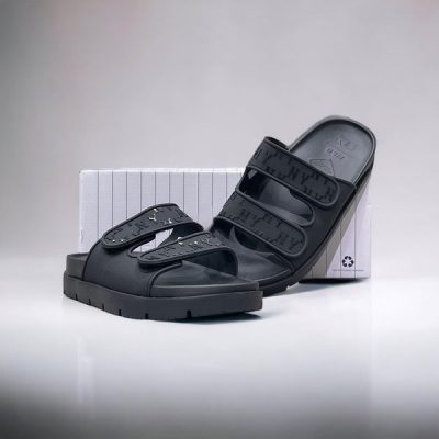 Dép MLB Chunky Bouncer Two Strap New York Yankees màu đen