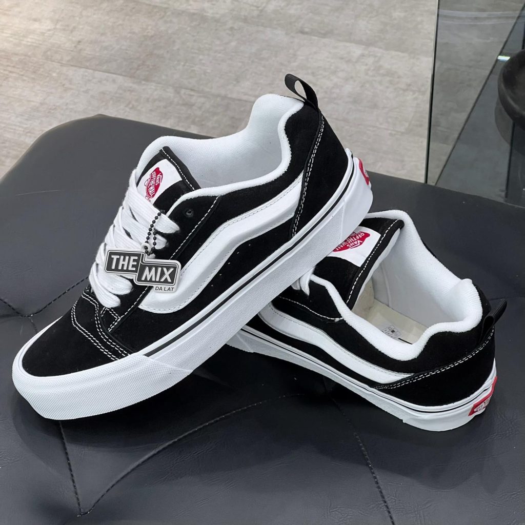 Giày Vans Knu Skool Black White