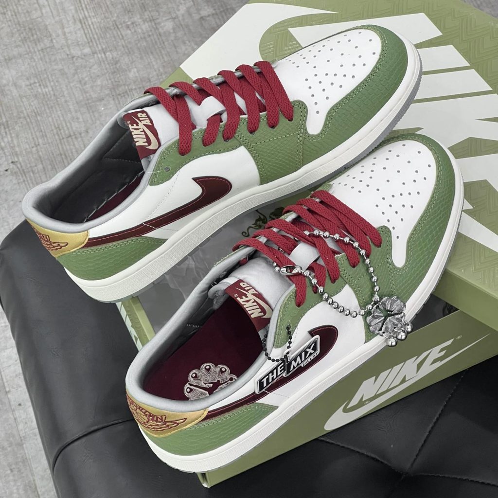 Giày Air Jordan 1 Retro Low OG ‘Year of the Dragon’ Giày Air Jordan 1 Retro Low OG ‘Year of the Dragon’