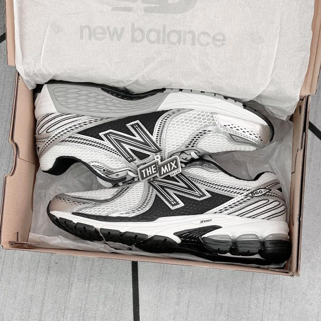 Giày New Balance 860v2 White Silver Giày New Balance 860v2 White Silver