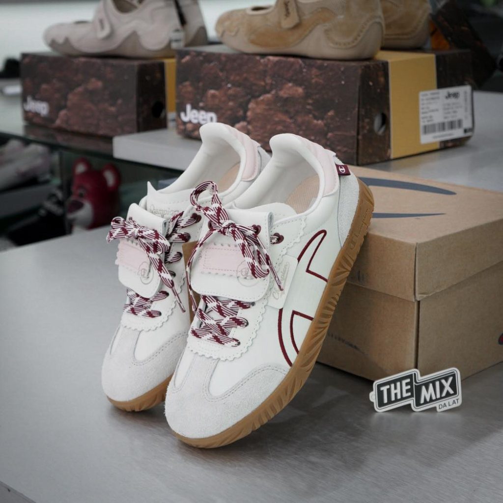 Giày Champion T-Trainer Love Letter
