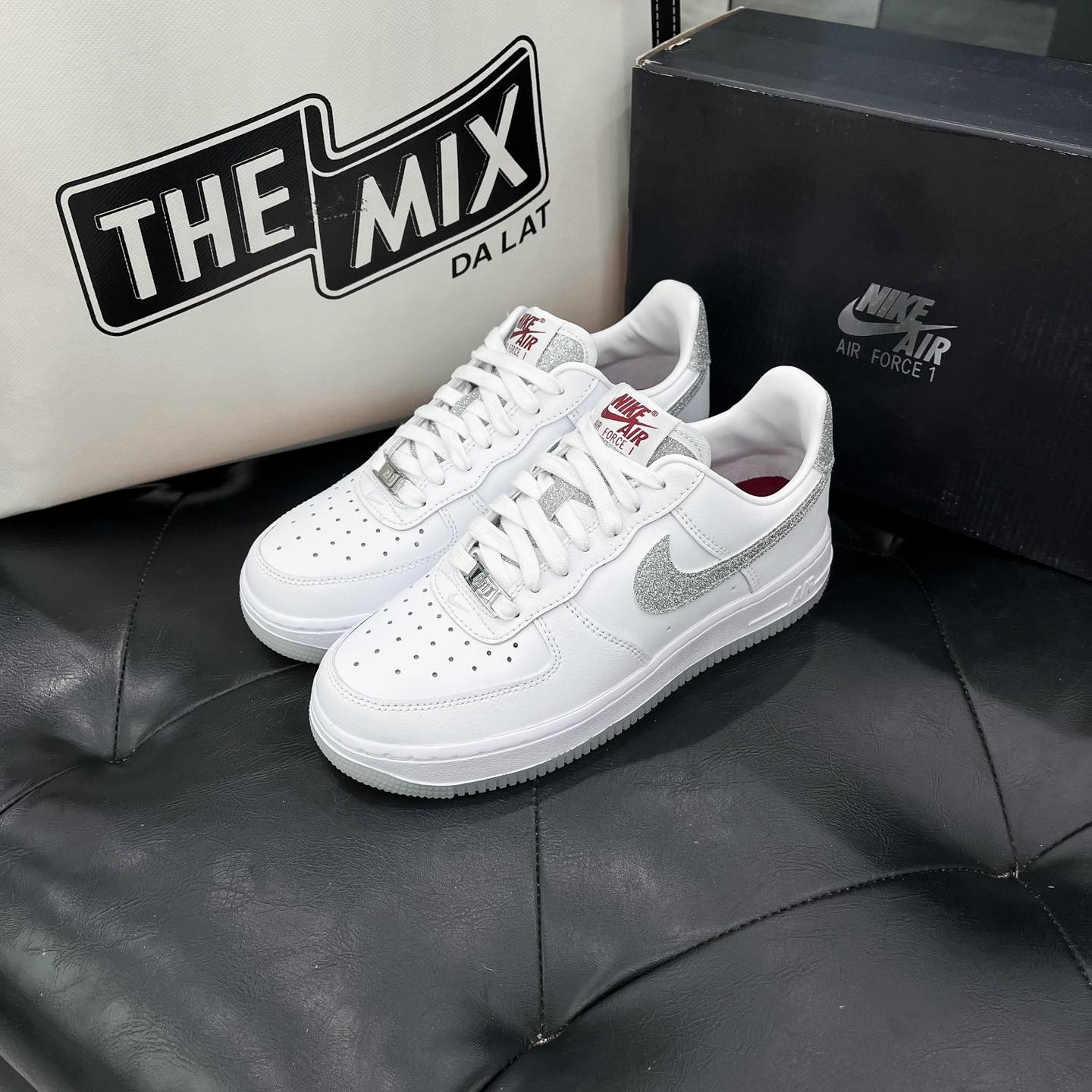 Giày Nike Air Force 1 Low '07 LX Glitter Swoosh White Giày Nike Air Force 1 Low '07 LX Glitter Swoosh White