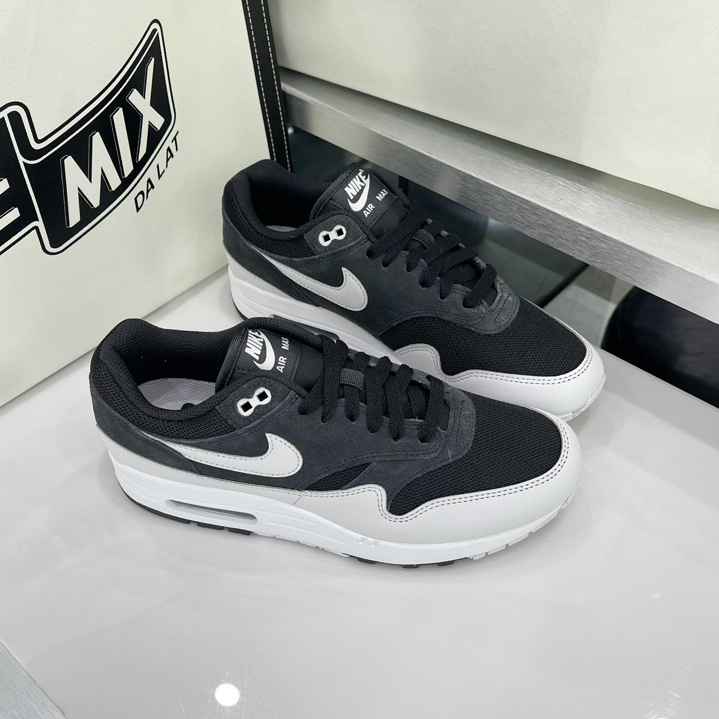 Giày Nike Air Max 1 Off Noir Giày Nike Air Max 1 Off Noir
