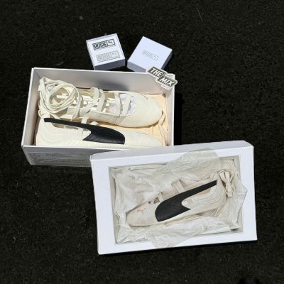 PUMA Speedcat Ballet Suede x ROSÉ 25