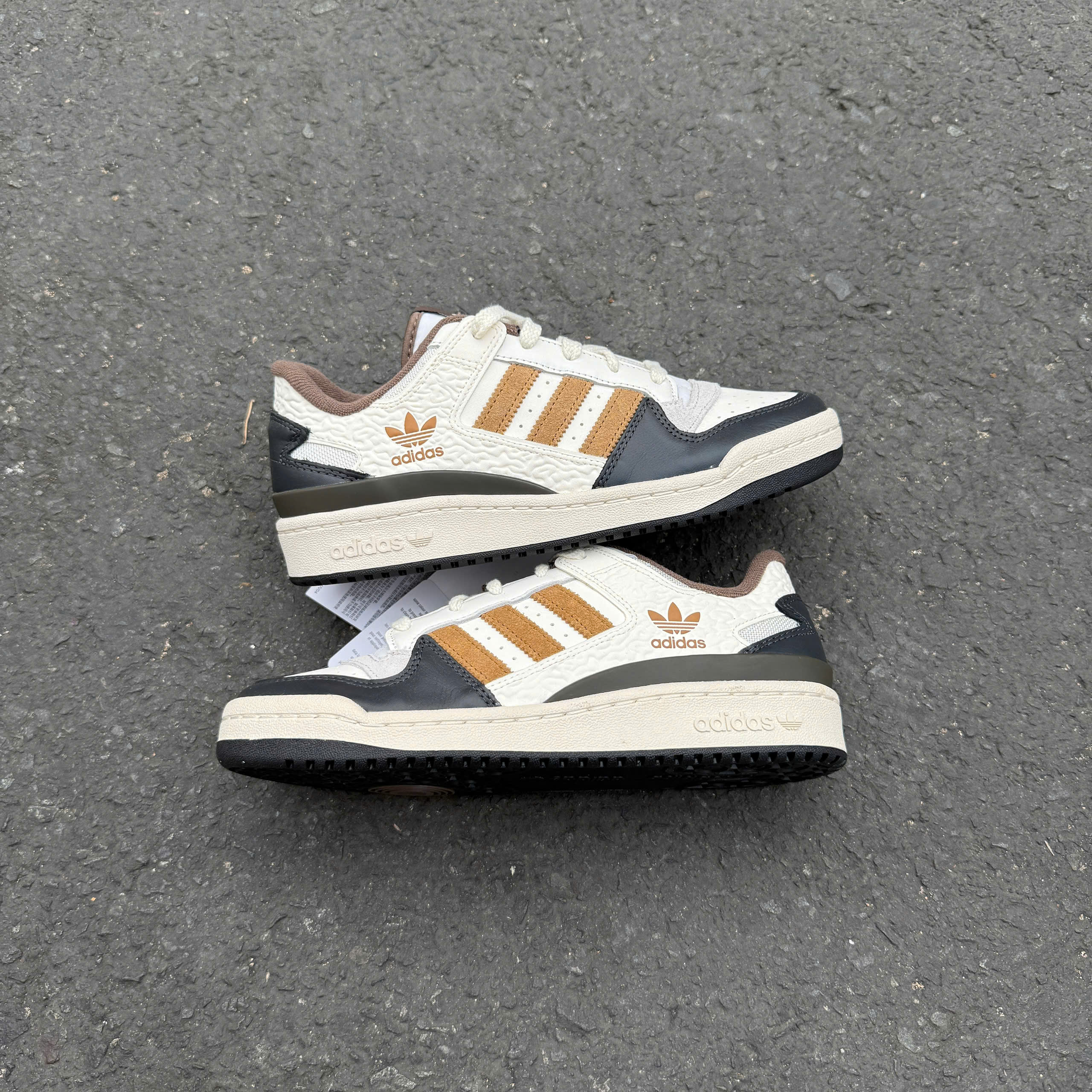 Giày Adidas Forum Low CL White Bronze Strata 26