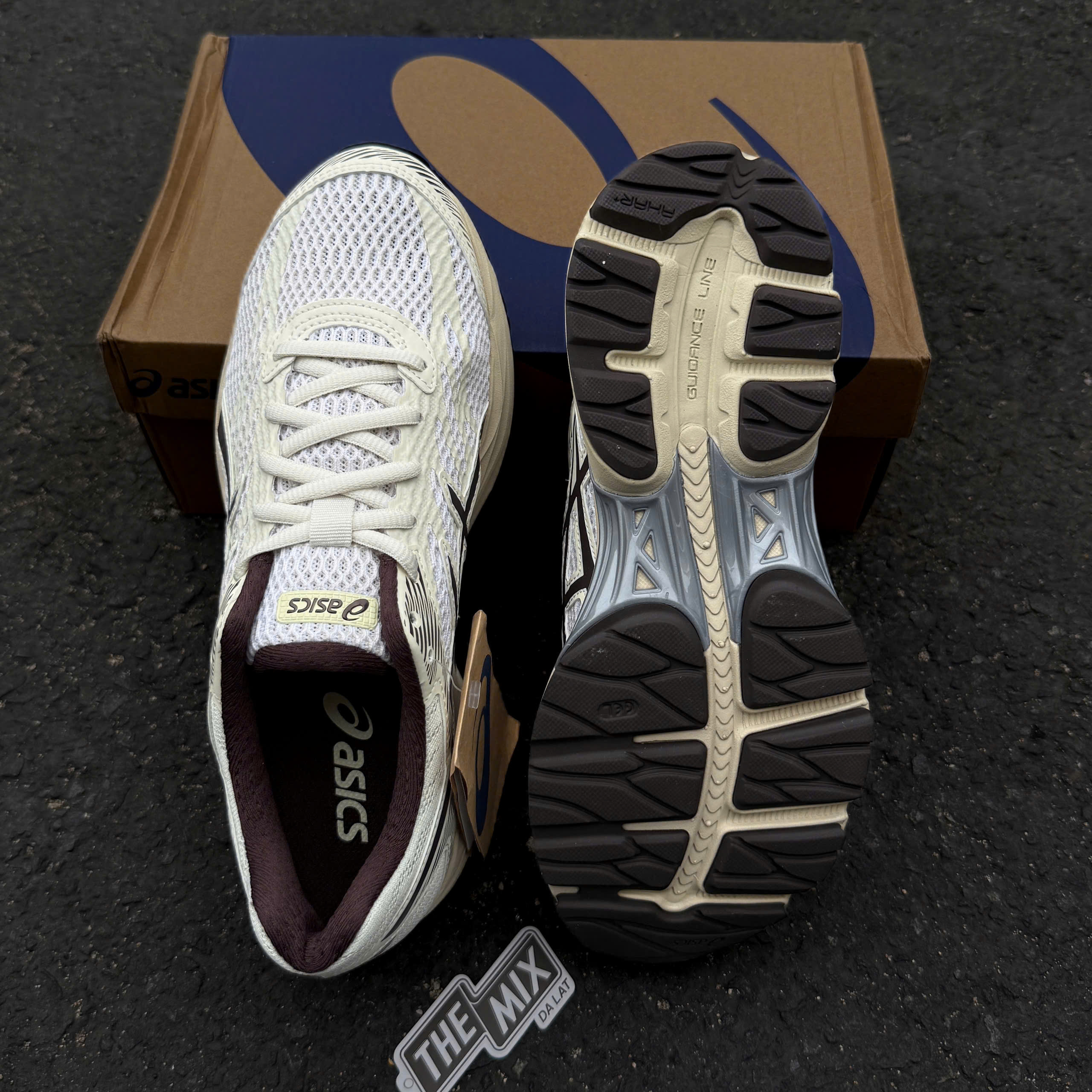 Giày Asics Flux 4 Birch/Coffee Giày Asics Flux 4 Birch/Coffee