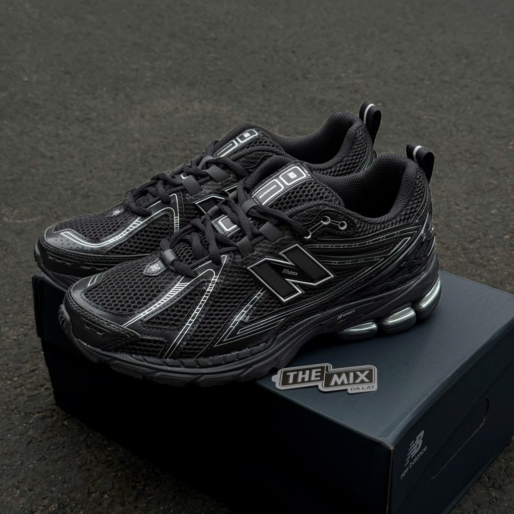 Giày New Balance 1906r All Black