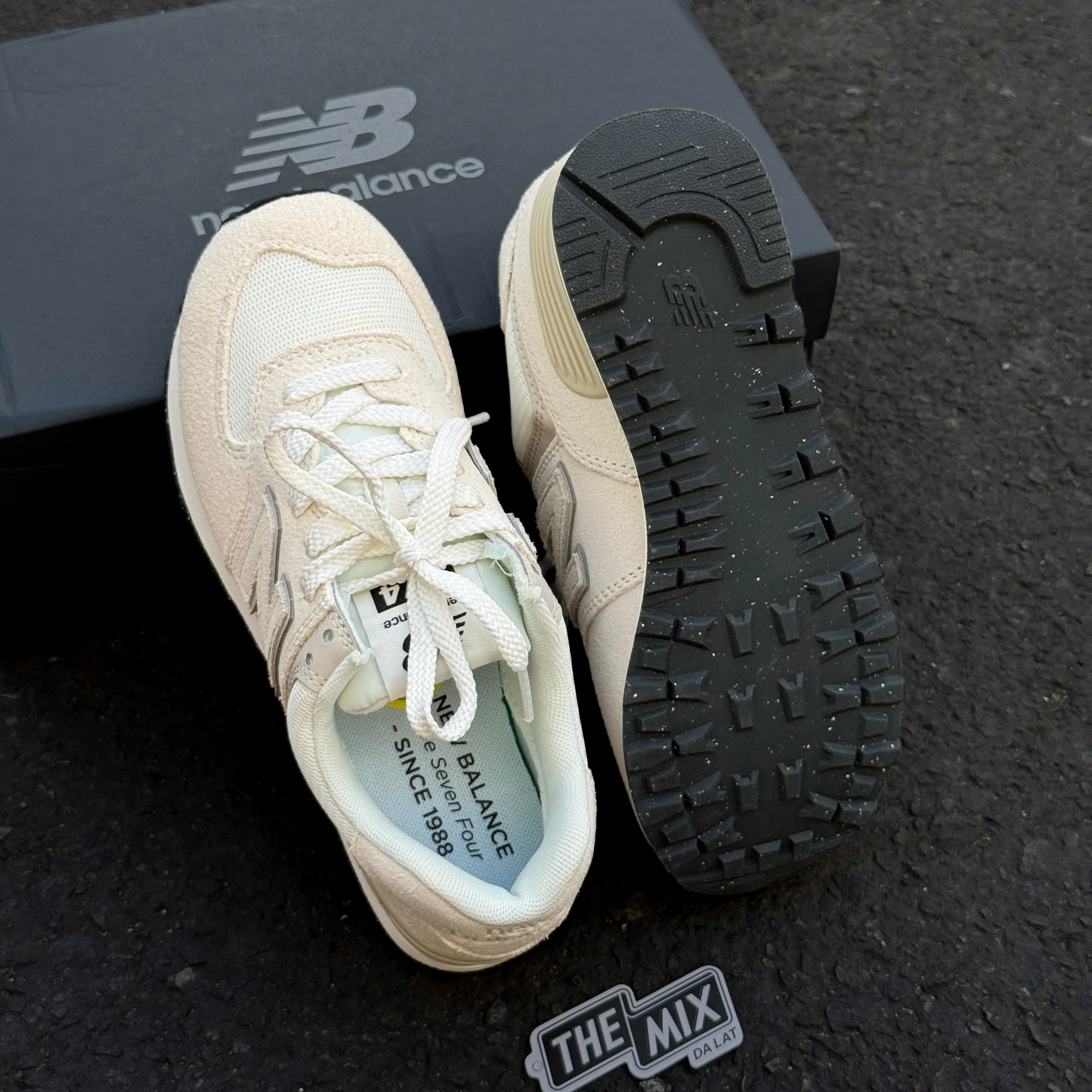 Giày New Balance 574 Off White Grey Giày New Balance 574 Off White Grey