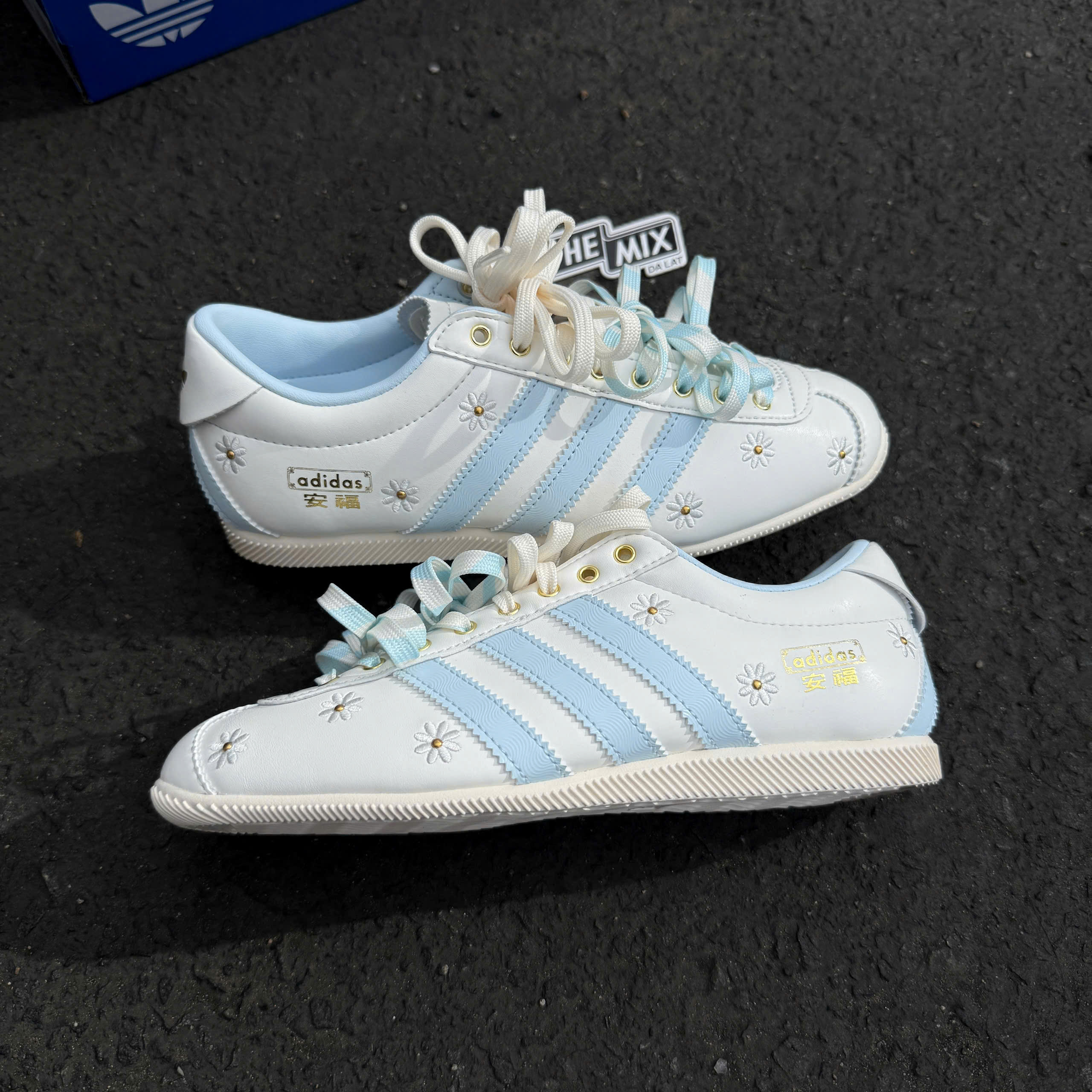 Giày Adidas ANFU White Daisy Blue 26