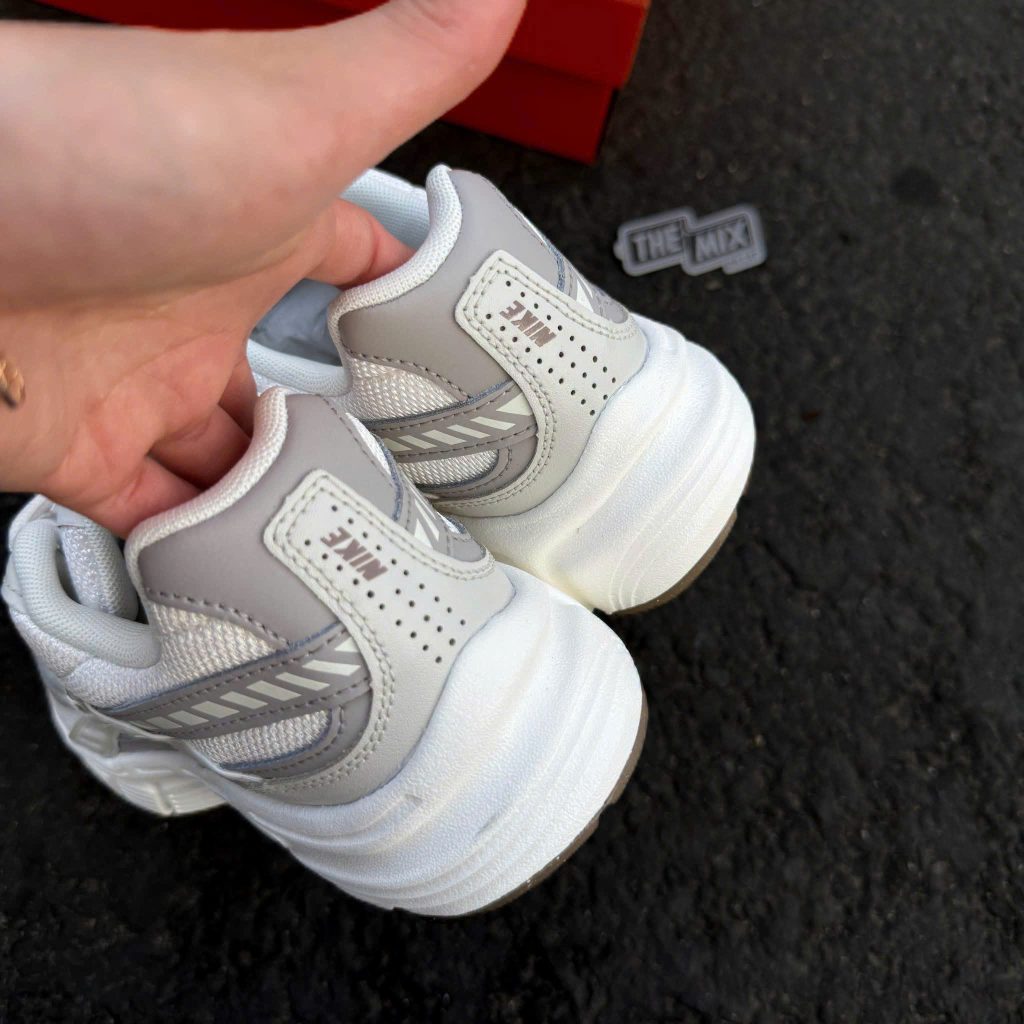 Giày Nike Initiator Phantom Light Bone Sail Mink Brown 26 Giày Nike Initiator Phantom Light Bone Sail Mink Brown 26
