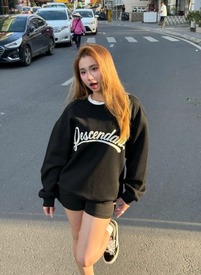 Sweater DESCENDANT Đen 26