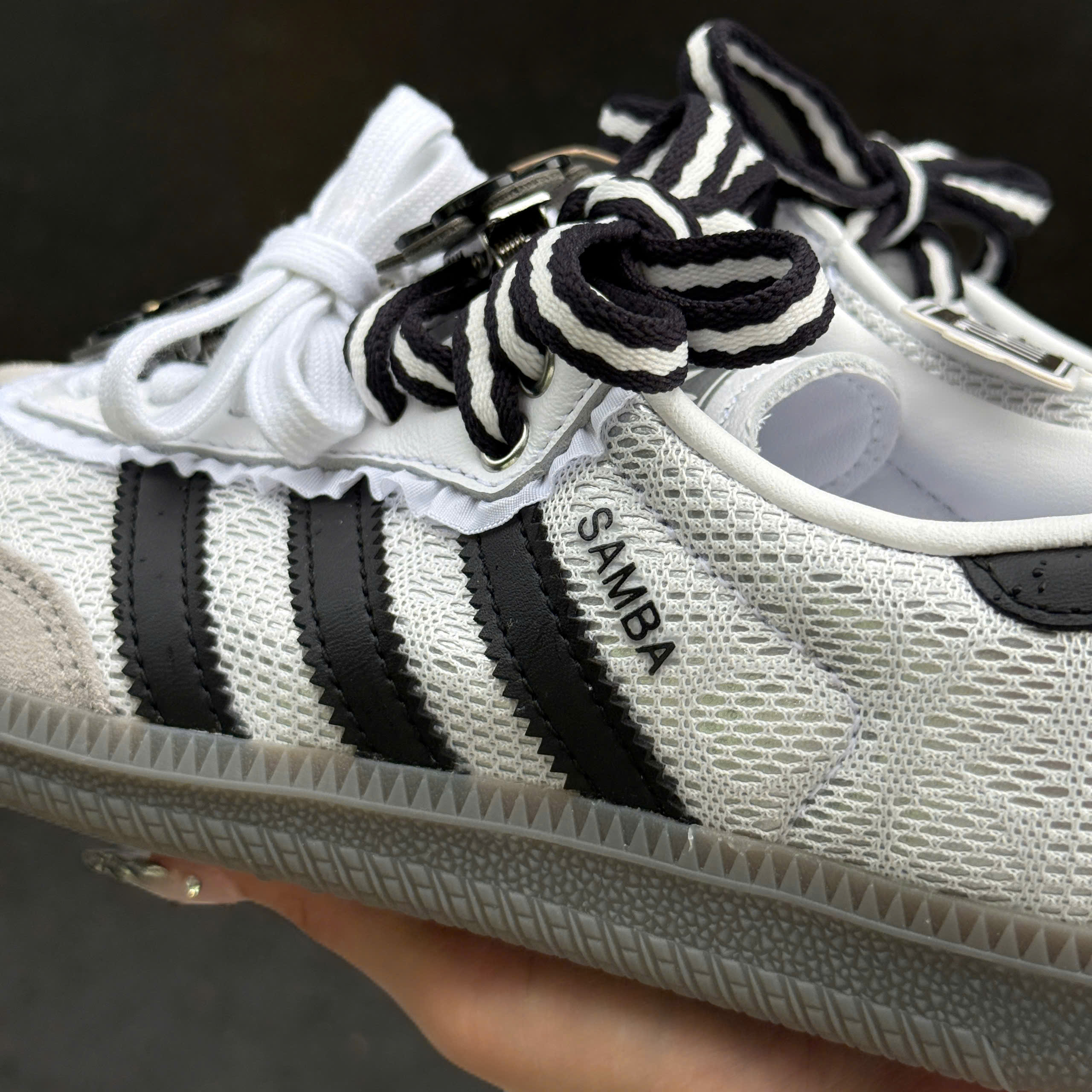 Giày Adidas WMNS Samba OG Lace Flower 26 Giày Adidas WMNS Samba OG Lace Flower 26