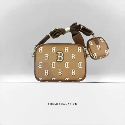 Túi Đeo Chéo MLB Big B Monogram Dia Boston Beige Brown