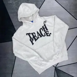 Áo Hoodie Teach Peach Basic Logo